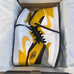 Jordan Mid 1 Size 10